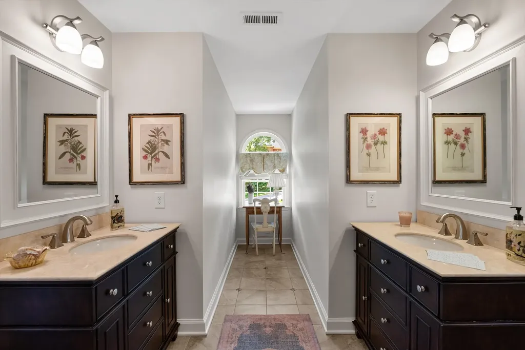 6104 Wendover Glen Brentwood TN 37027