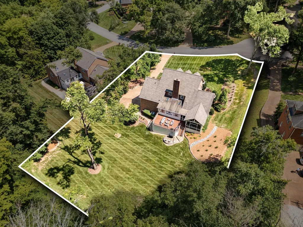 6104 Wendover Glen Brentwood TN 37027
