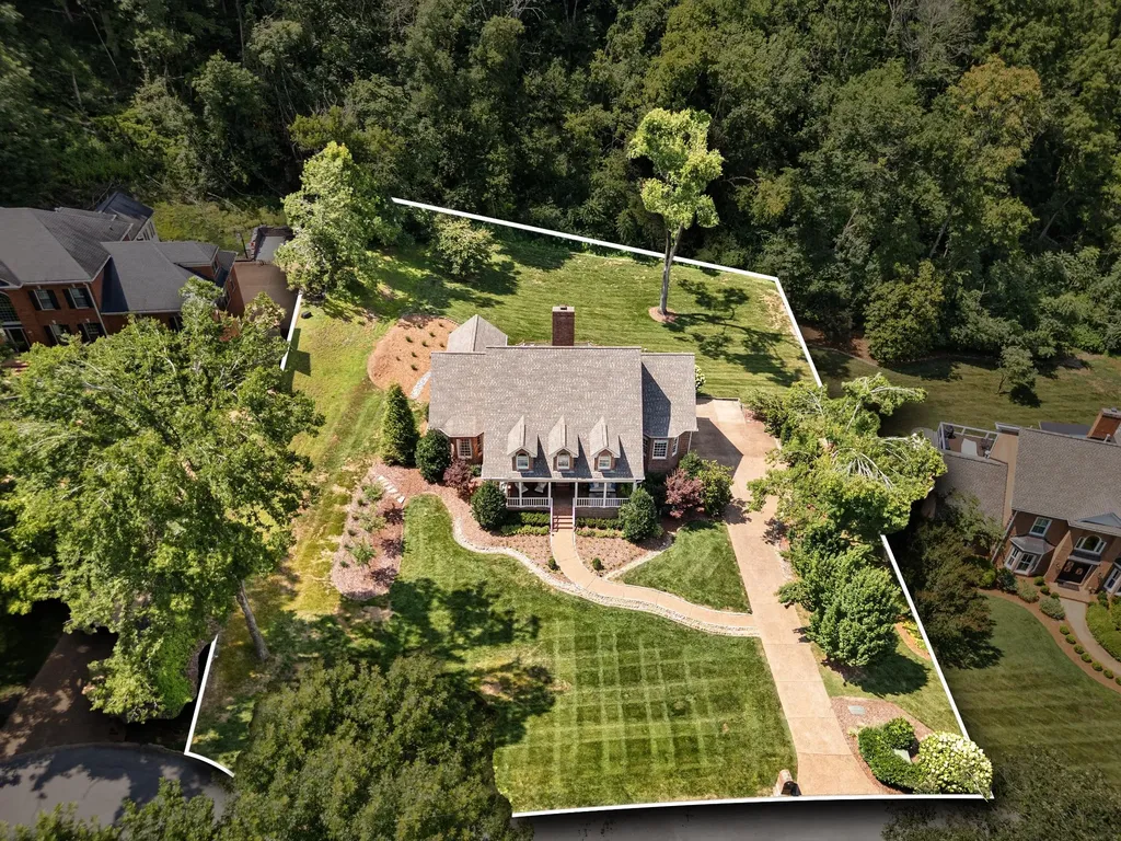 6104 Wendover Glen Brentwood TN 37027