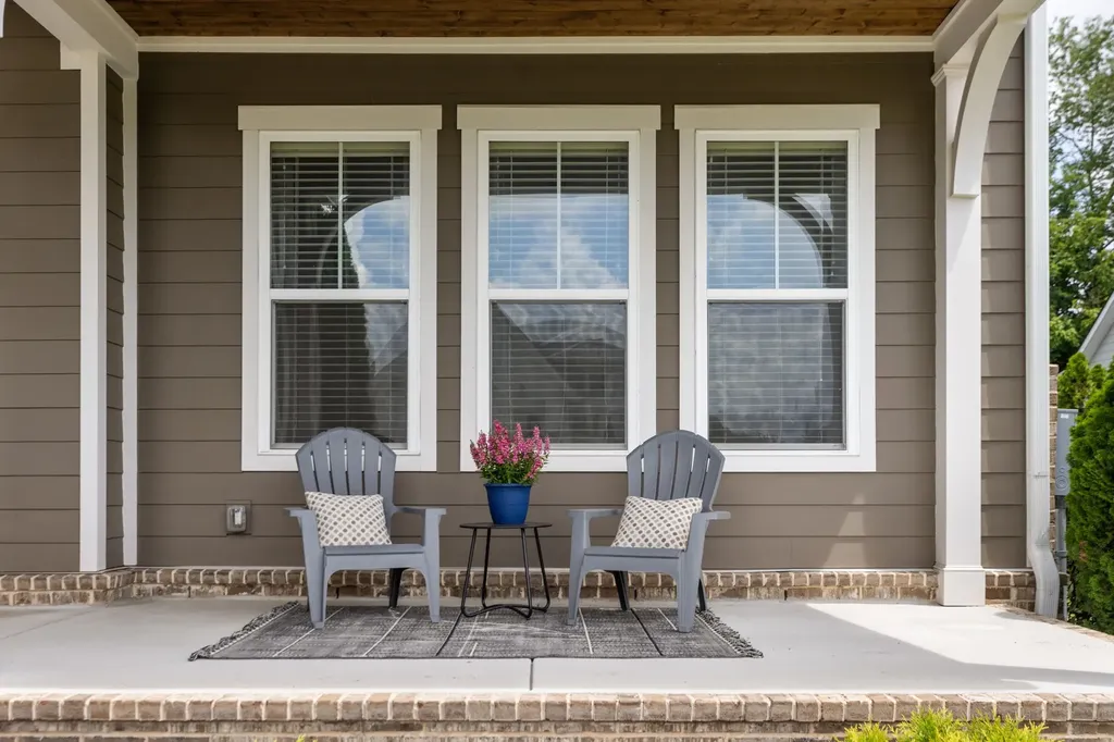 998 Spruce Ridge Lane Spring Hill TN 37174