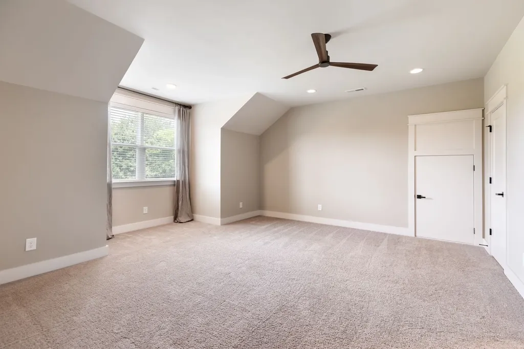 998 Spruce Ridge Lane Spring Hill TN 37174