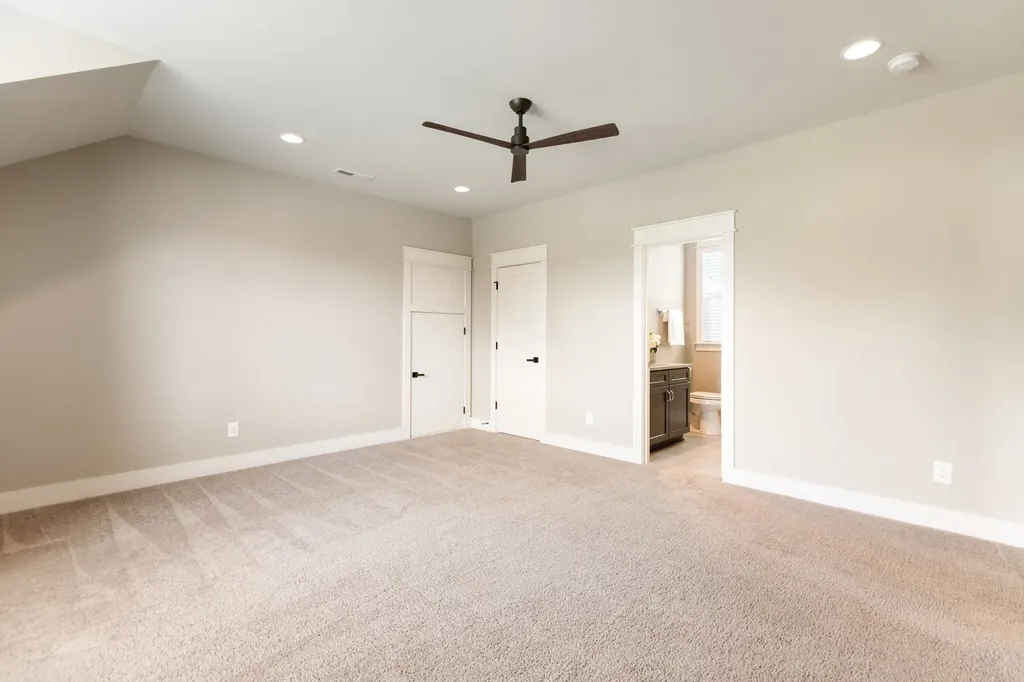 998 Spruce Ridge Lane Spring Hill TN 37174