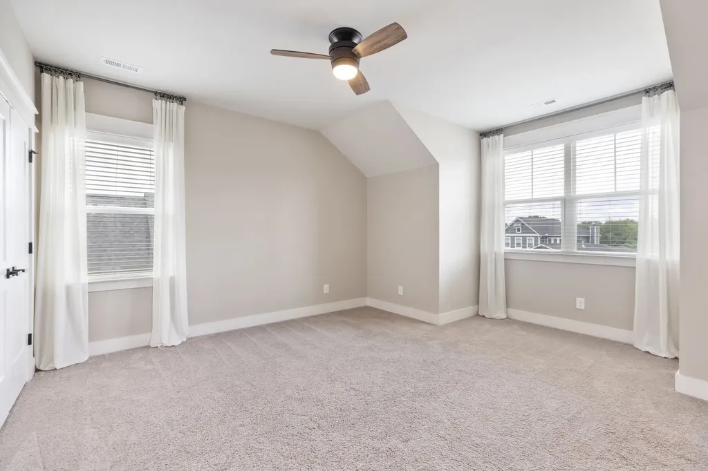 998 Spruce Ridge Lane Spring Hill TN 37174