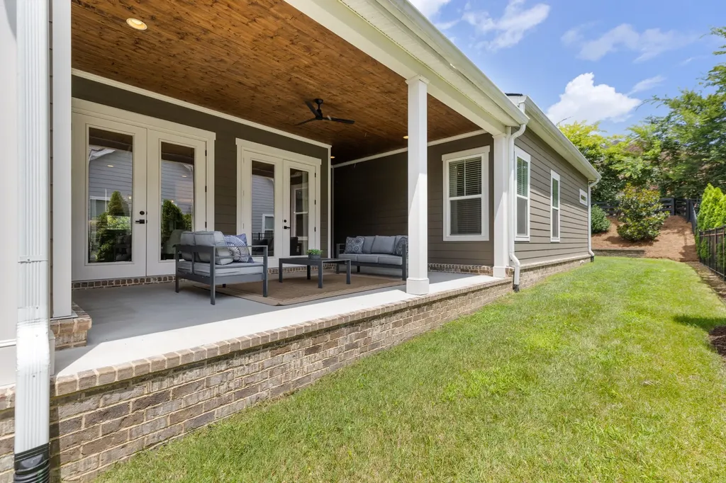 998 Spruce Ridge Lane Spring Hill TN 37174