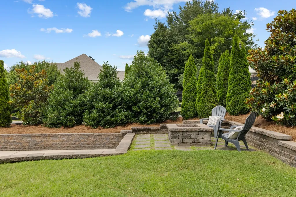 998 Spruce Ridge Lane Spring Hill TN 37174