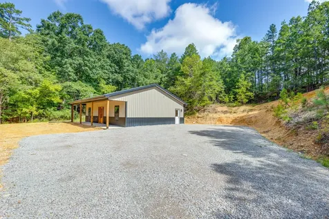225 Piney Creek Road Hohenwald TN 38462
