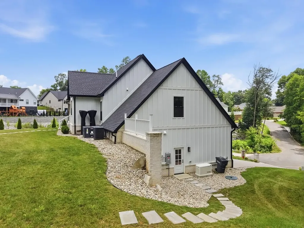 629 Longstreet Drive Cookeville TN 38506