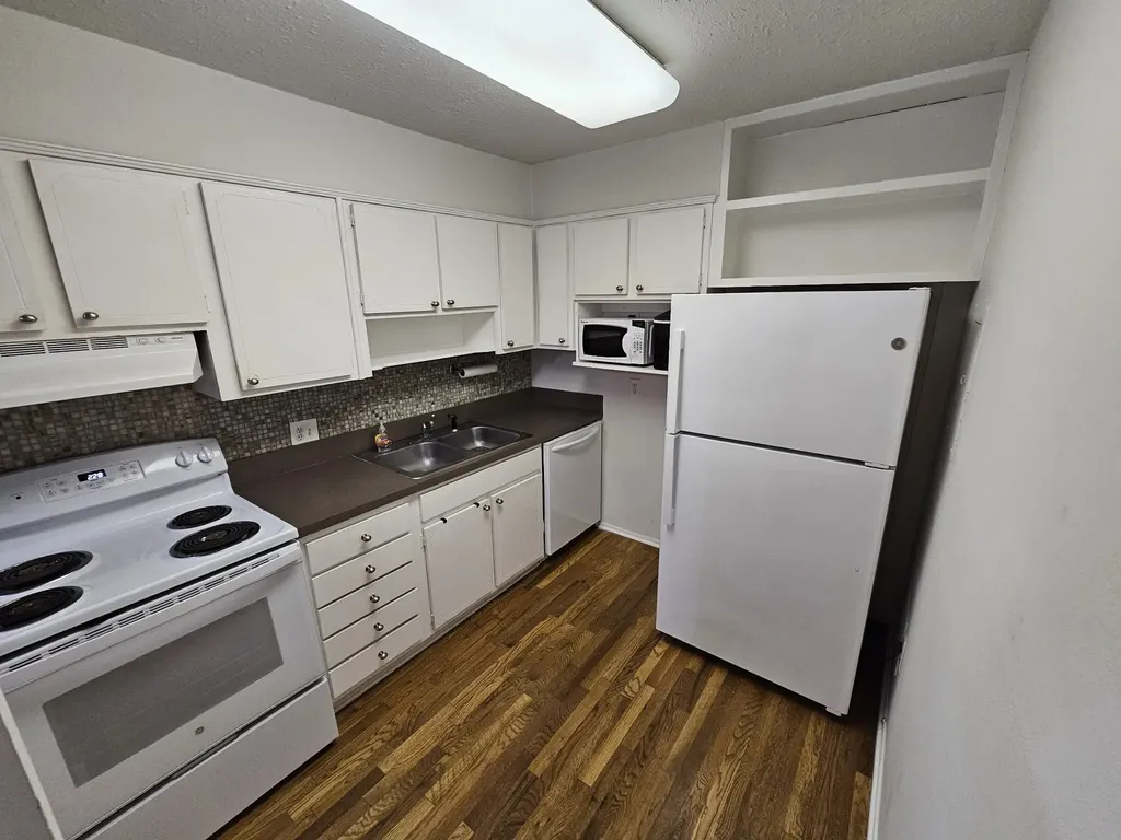 3831 West End Avenue Nashville TN 37205