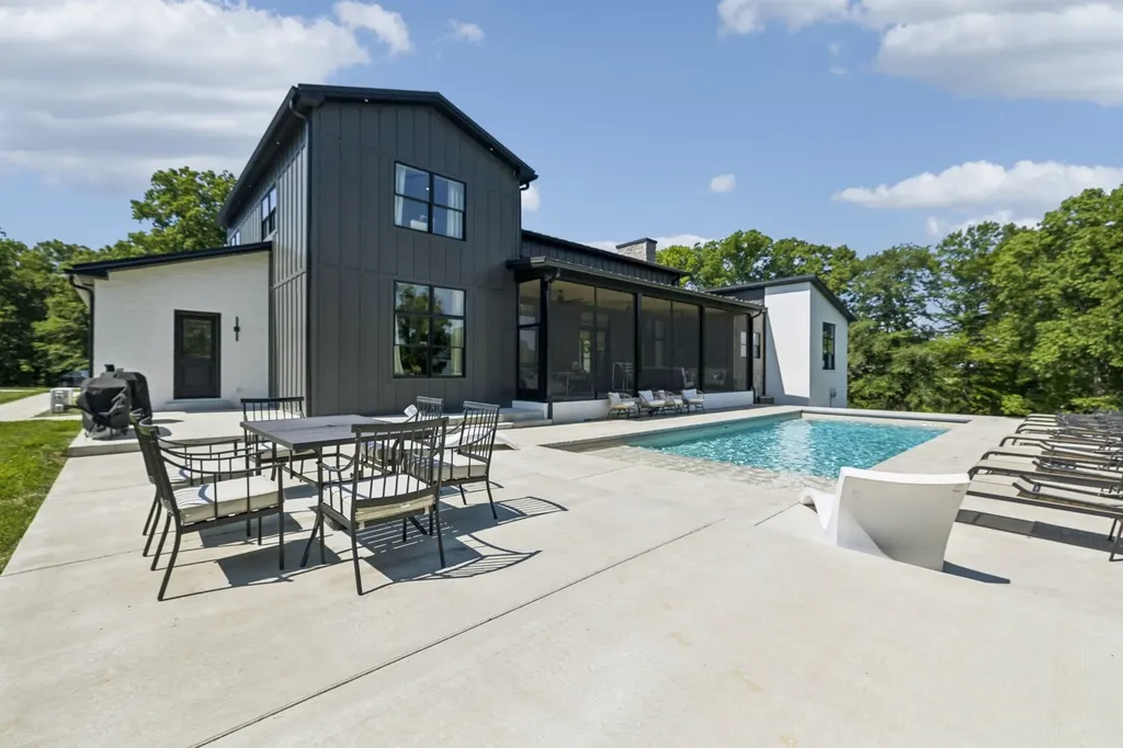 653 Hicks Edgen Road Pleasant View TN 37146