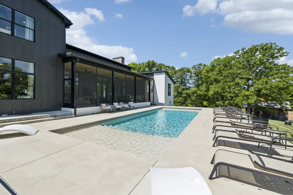 653 Hicks Edgen Road Pleasant View TN 37146