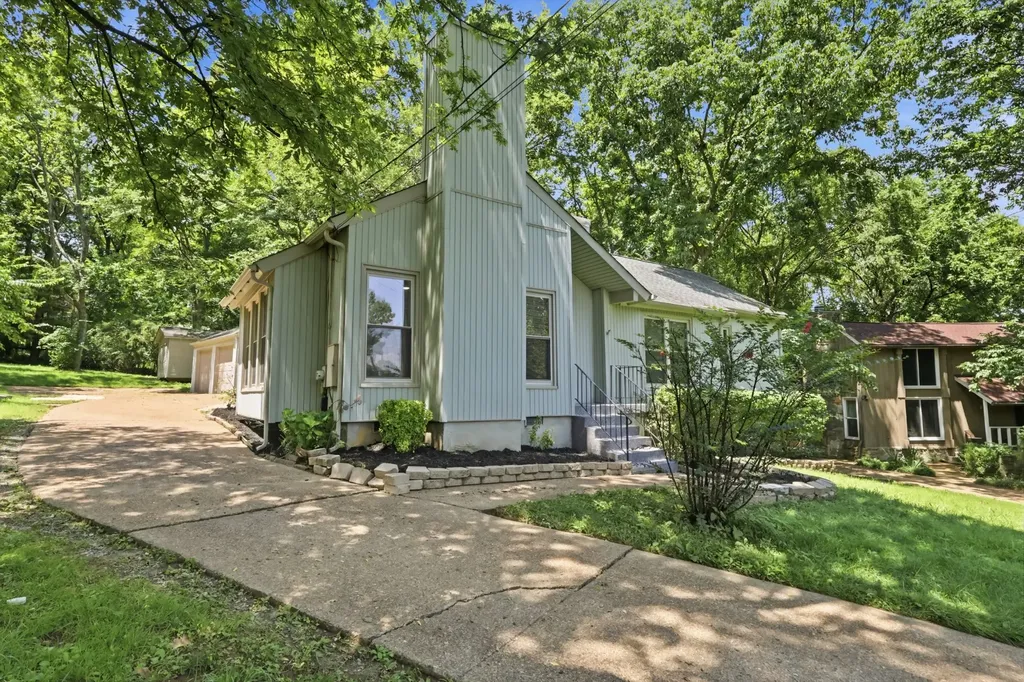 536 New Castle Lane Hermitage TN 37076