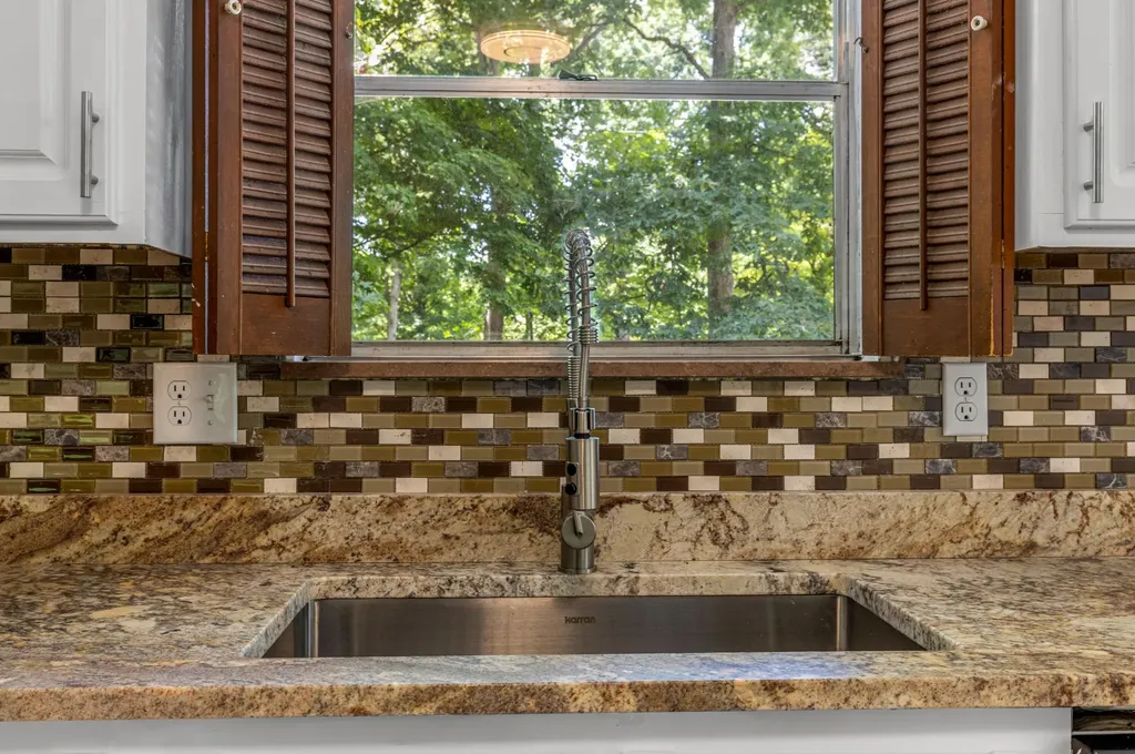 1534 Mcilvaine Drive Maryville TN 37803