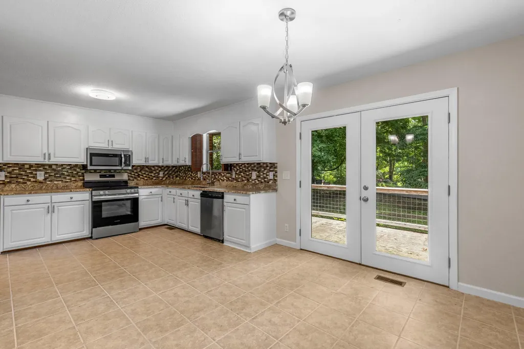 1534 Mcilvaine Drive Maryville TN 37803