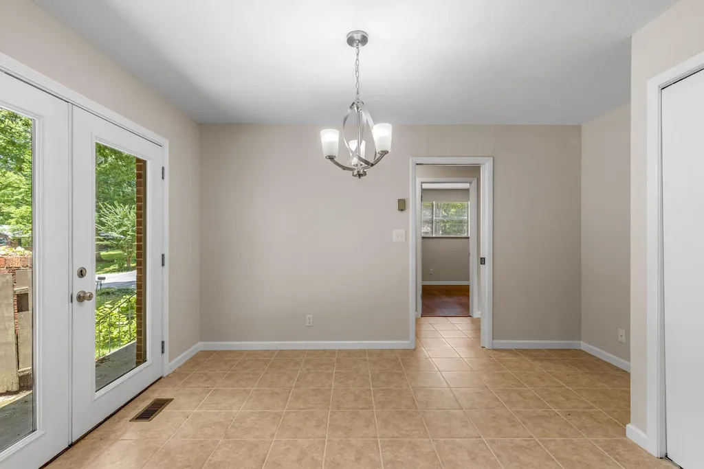1534 Mcilvaine Drive Maryville TN 37803