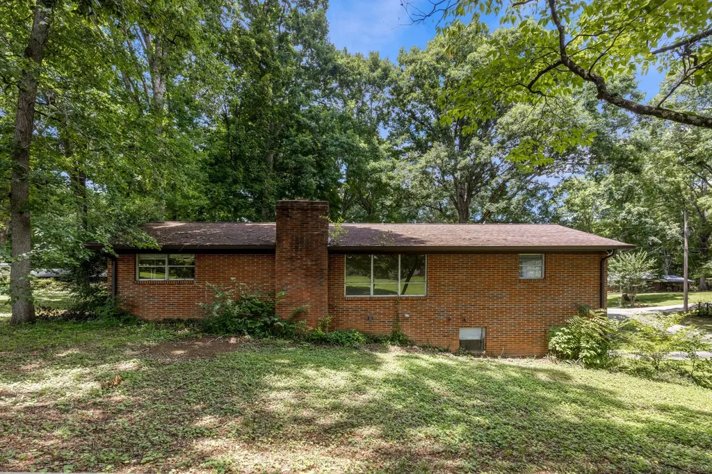1534 Mcilvaine Drive Maryville TN 37803