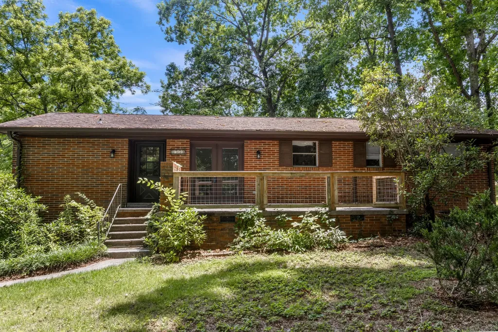 1534 Mcilvaine Drive Maryville TN 37803
