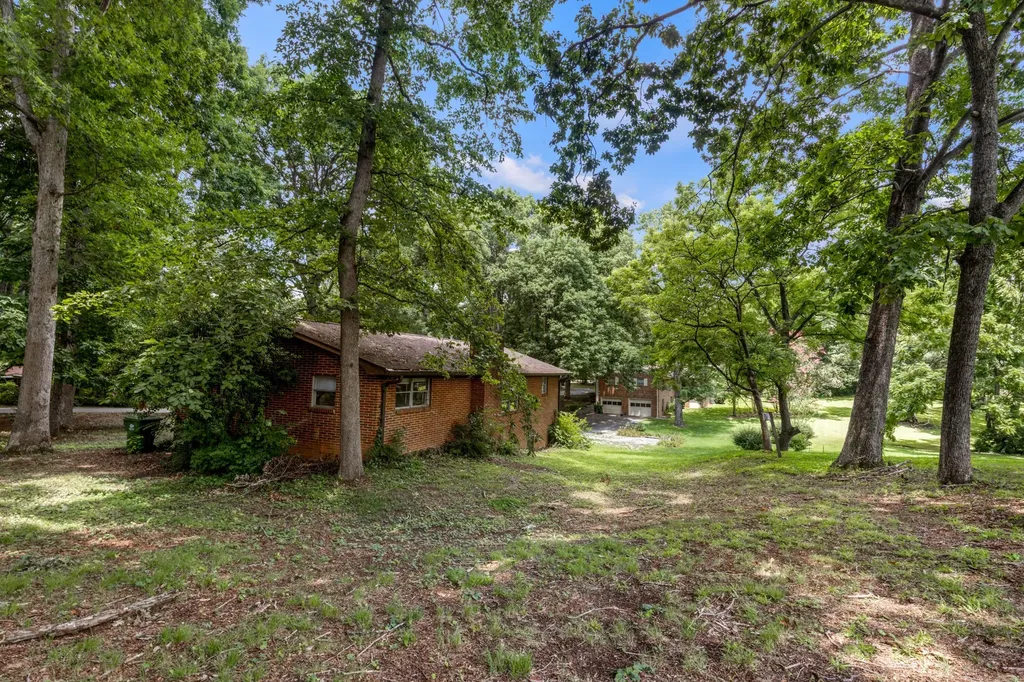 1534 Mcilvaine Drive Maryville TN 37803