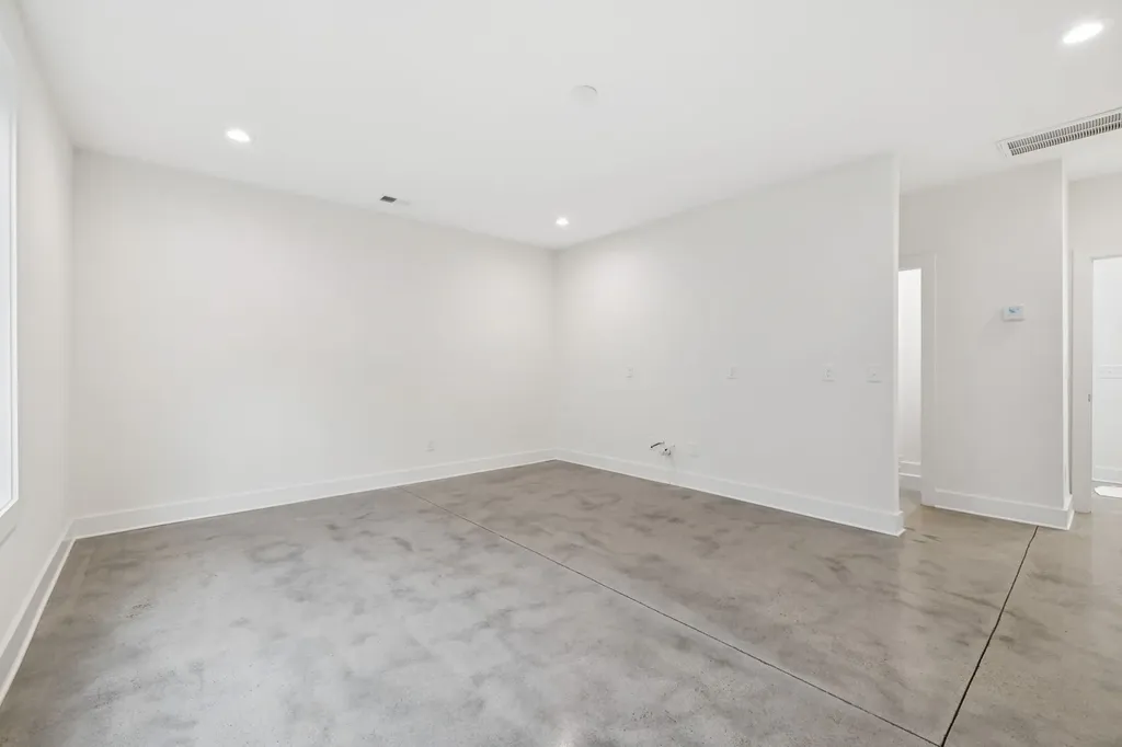 1117B Chester Avenue Nashville TN 37206