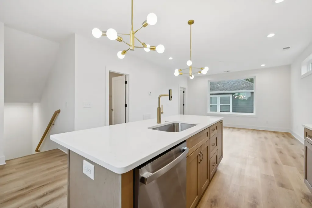 1117A Chester Avenue Nashville TN 37206