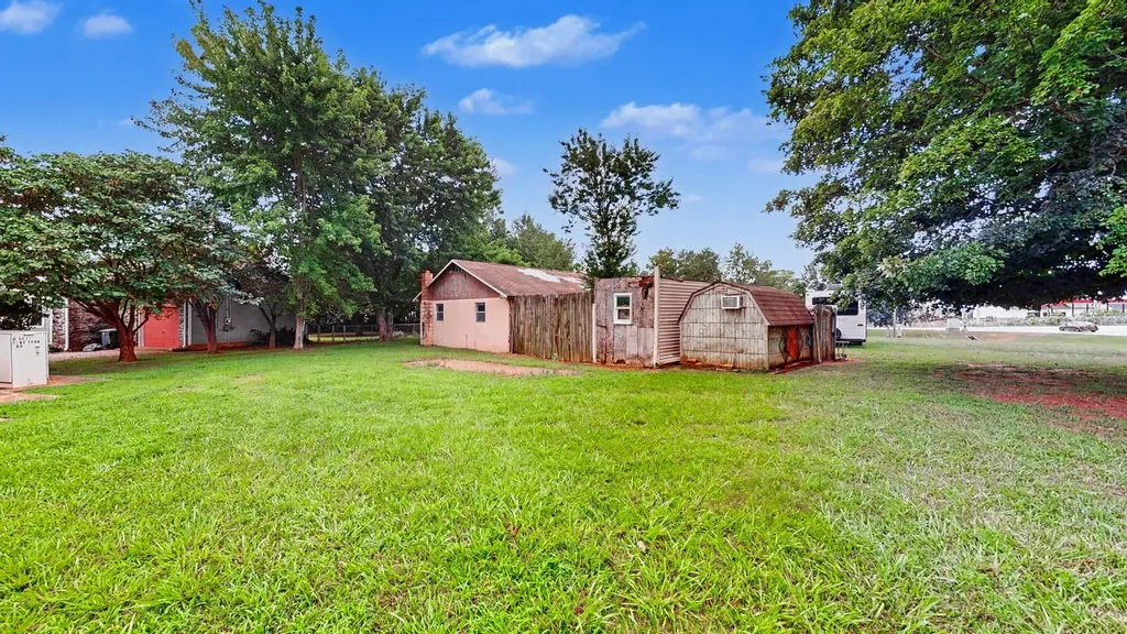 801 Tiny Town Road Clarksville TN 37042