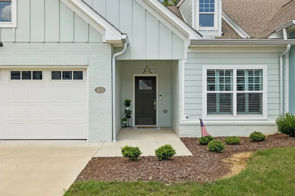1144 Lock 4 Road Gallatin TN 37066