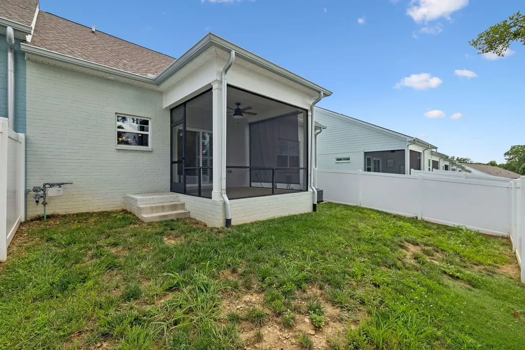 1144 Lock 4 Road Gallatin TN 37066