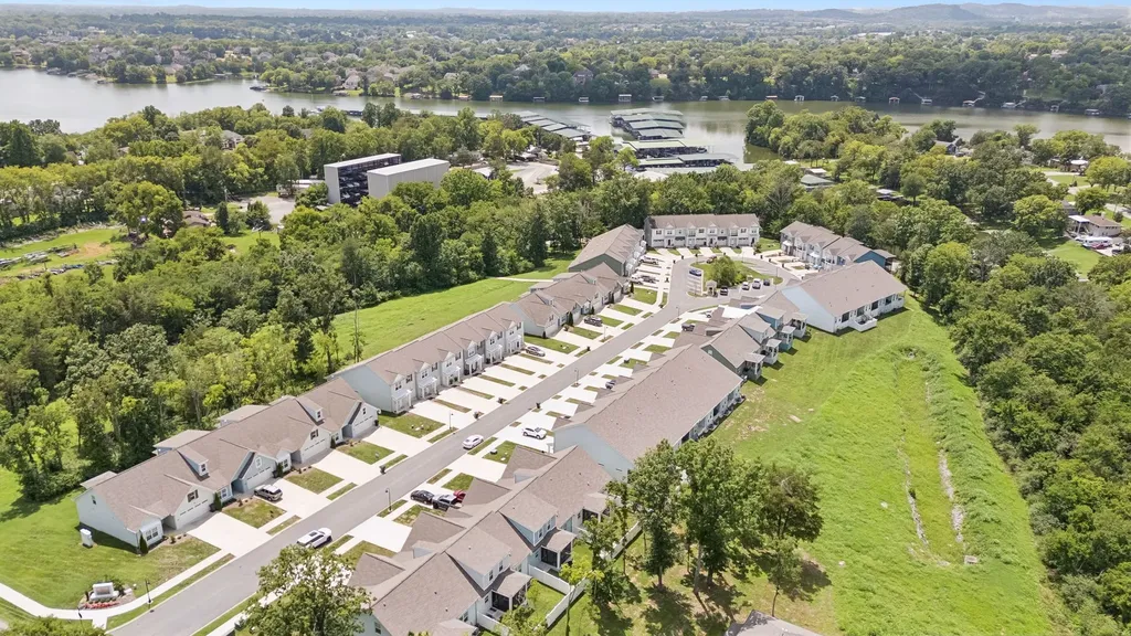 1144 Lock 4 Road Gallatin TN 37066