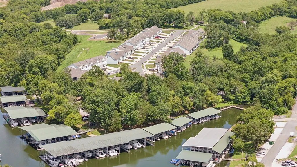 1144 Lock 4 Road Gallatin TN 37066