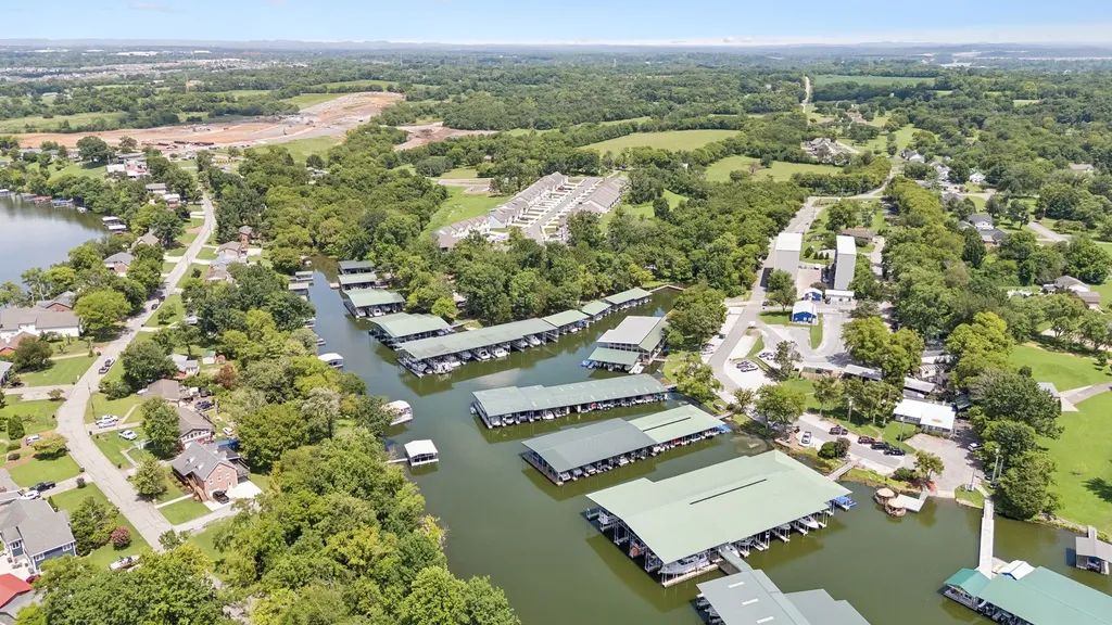 1144 Lock 4 Road Gallatin TN 37066