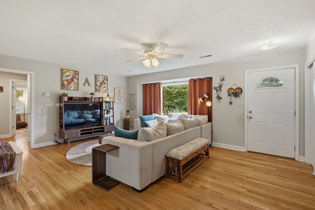 1514 5th Ave, W Springfield TN 37172