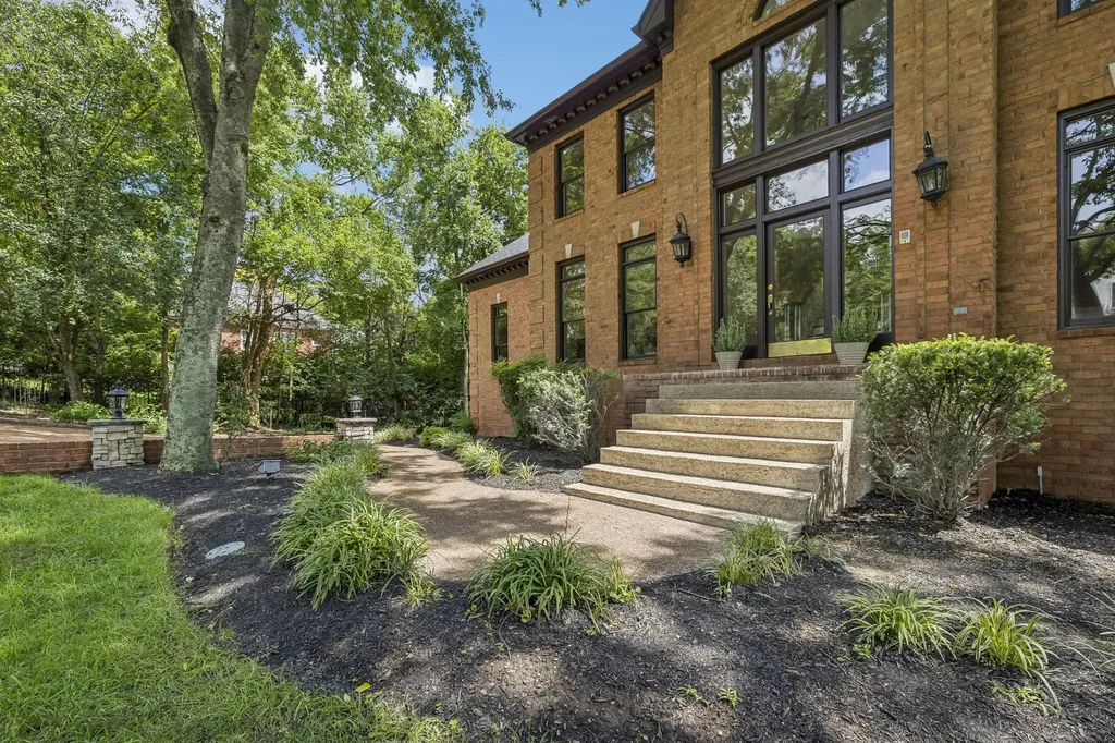9129 Brentmeade Boulevard Brentwood TN 37027