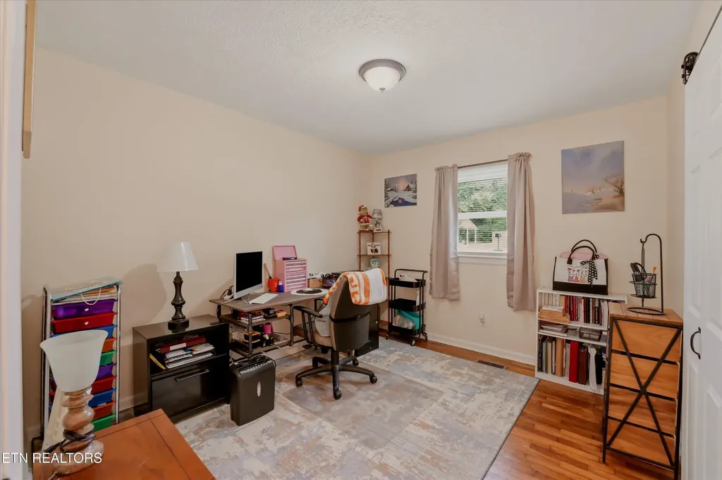 103 Independence Lane Oak Ridge TN 37830