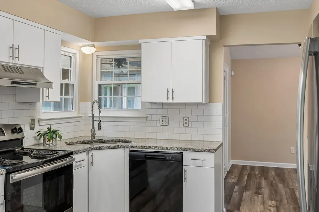 4304 Brackenwood Drive Old Hickory TN 37138