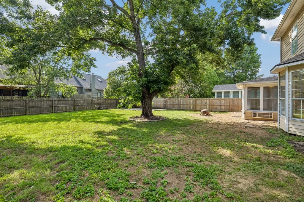 4304 Brackenwood Drive Old Hickory TN 37138