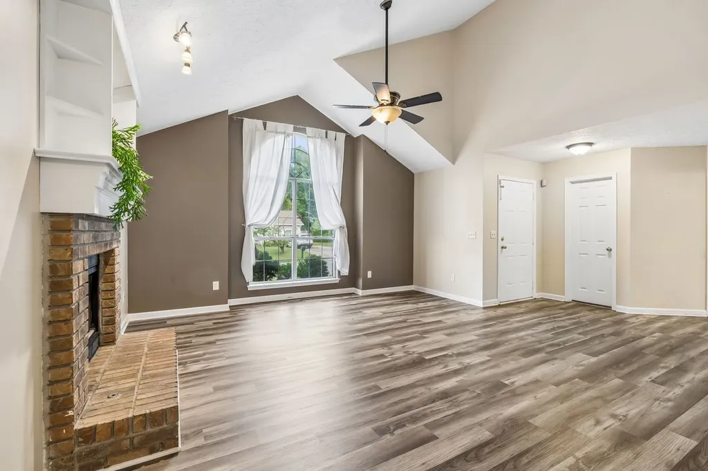 4304 Brackenwood Drive Old Hickory TN 37138