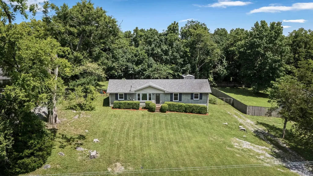 710 Elba Drive Goodlettsville TN 37072