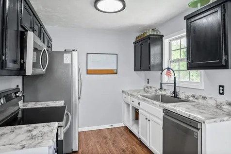 250 Hugh Hunter Road Oak Grove KY 42262