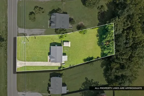 250 Hugh Hunter Road Oak Grove KY 42262