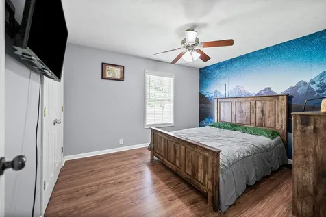 250 Hugh Hunter Road Oak Grove KY 42262
