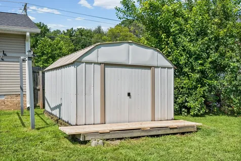250 Hugh Hunter Road Oak Grove KY 42262
