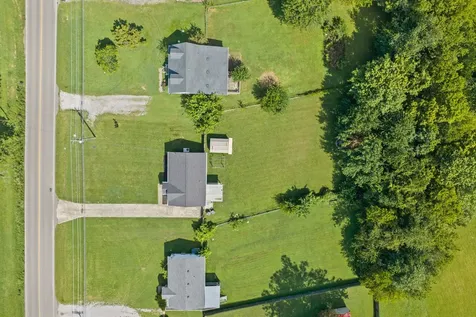 250 Hugh Hunter Road Oak Grove KY 42262