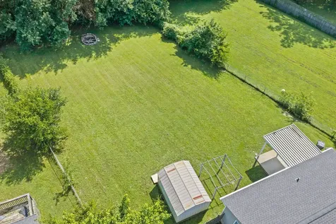 250 Hugh Hunter Road Oak Grove KY 42262