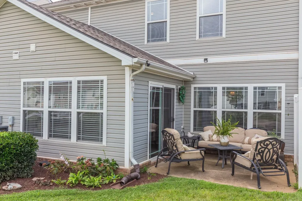 1055 Somerset Springs Drive Spring Hill TN 37174