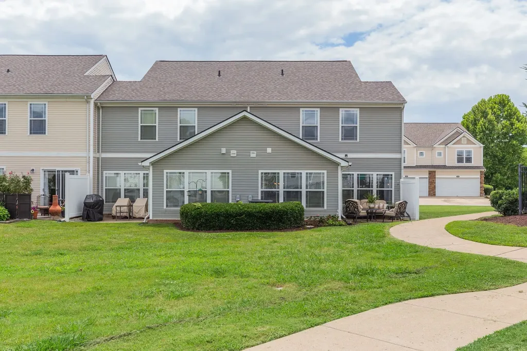 1055 Somerset Springs Drive Spring Hill TN 37174