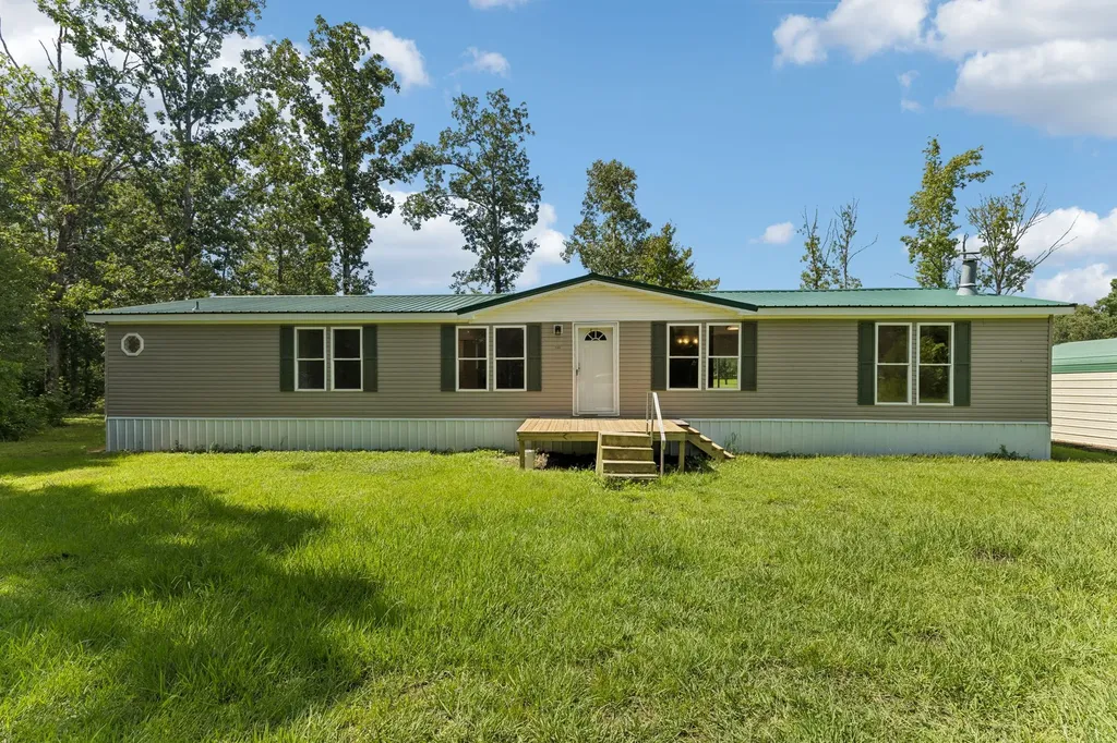 286 Henderson Road Hohenwald TN 38462