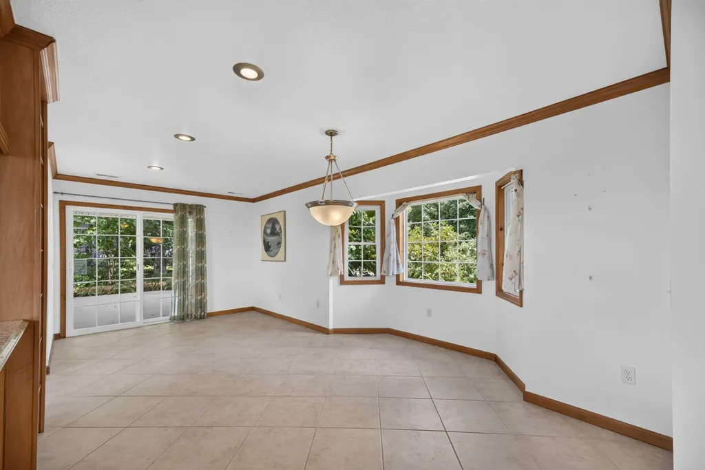 1981 Porch Rock Road Pikeville TN 37367