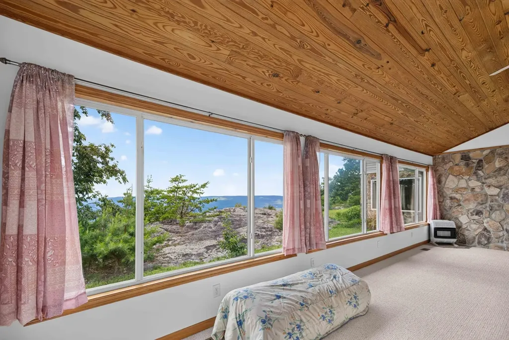 1981 Porch Rock Road Pikeville TN 37367