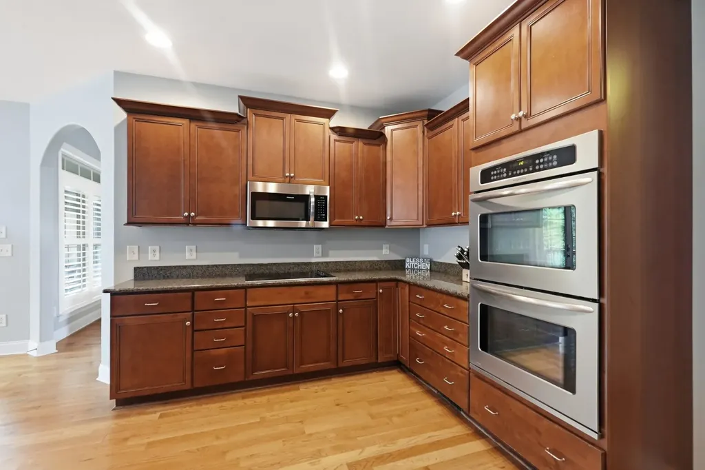 121 Saranac Trail Hendersonville TN 37075