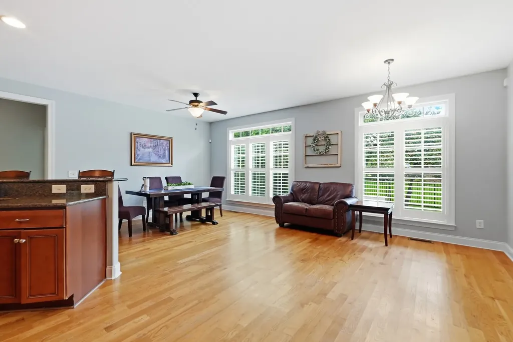 121 Saranac Trail Hendersonville TN 37075