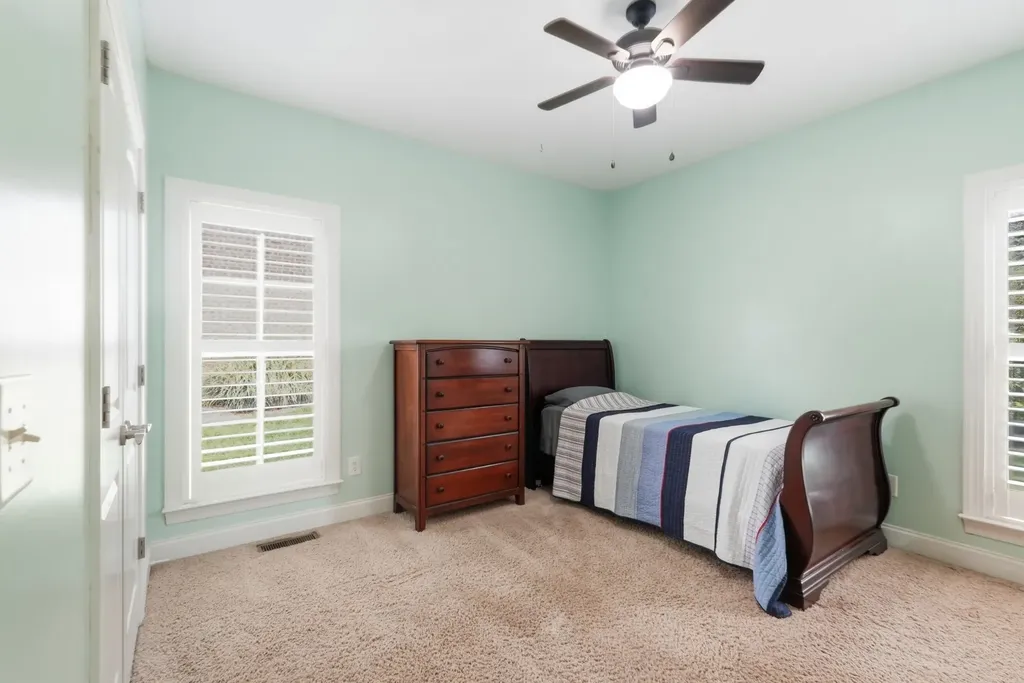 121 Saranac Trail Hendersonville TN 37075